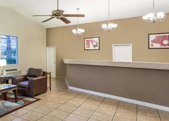 Hotel Super 8 By Wyndham Tempe/asu/airport Tempe